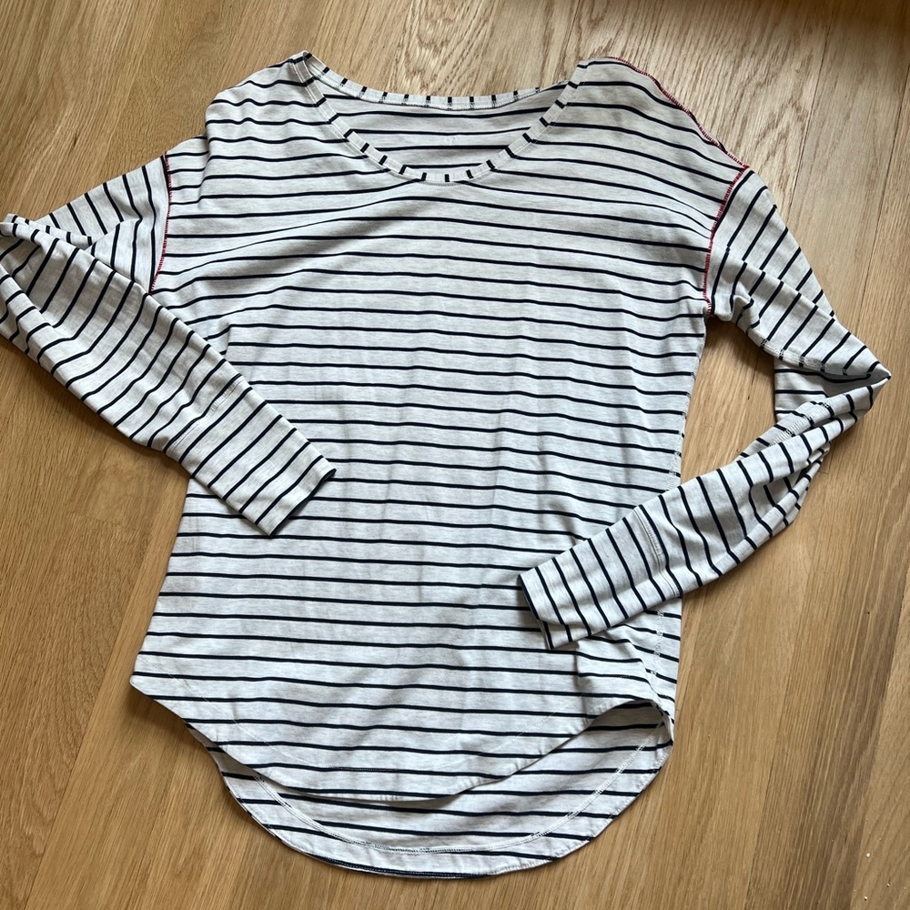 Lululemon long sleeve shirt